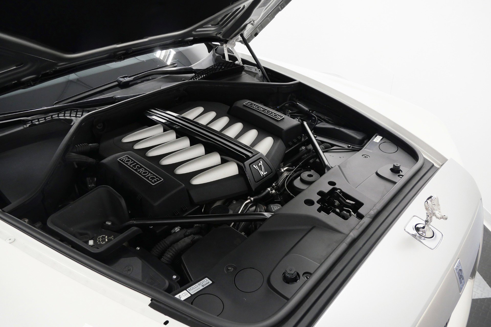 Used 2014 Rolls-Royce Ghost RWD image 42