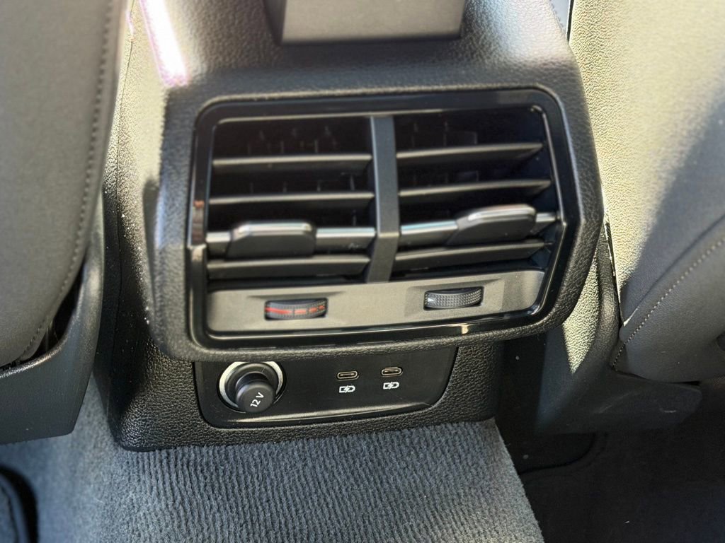 Used 2025 Audi Q3 2.0T Premium image 7