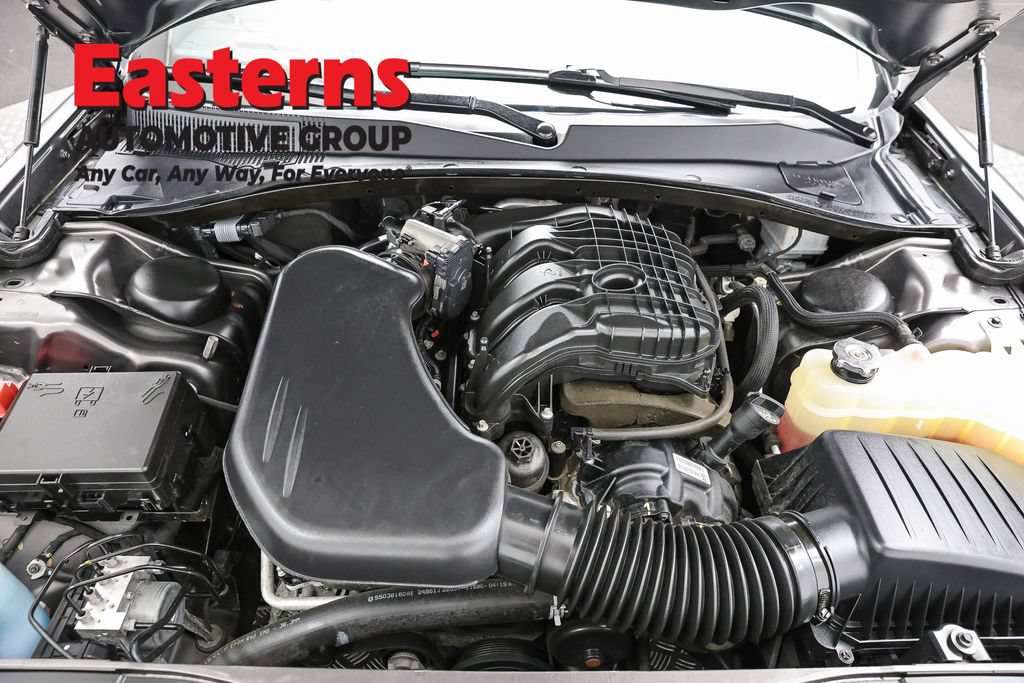 Used 2023 Chrysler 300 S RWD image 7