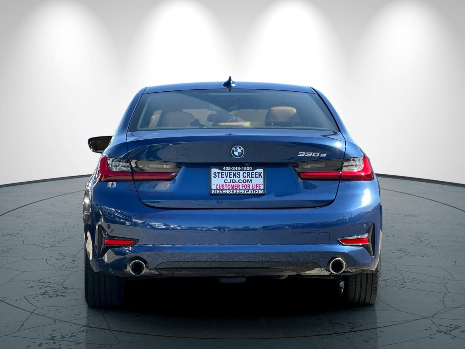 Used 2022 BMW 330e w/ Driving Assistance Package RWD image 5