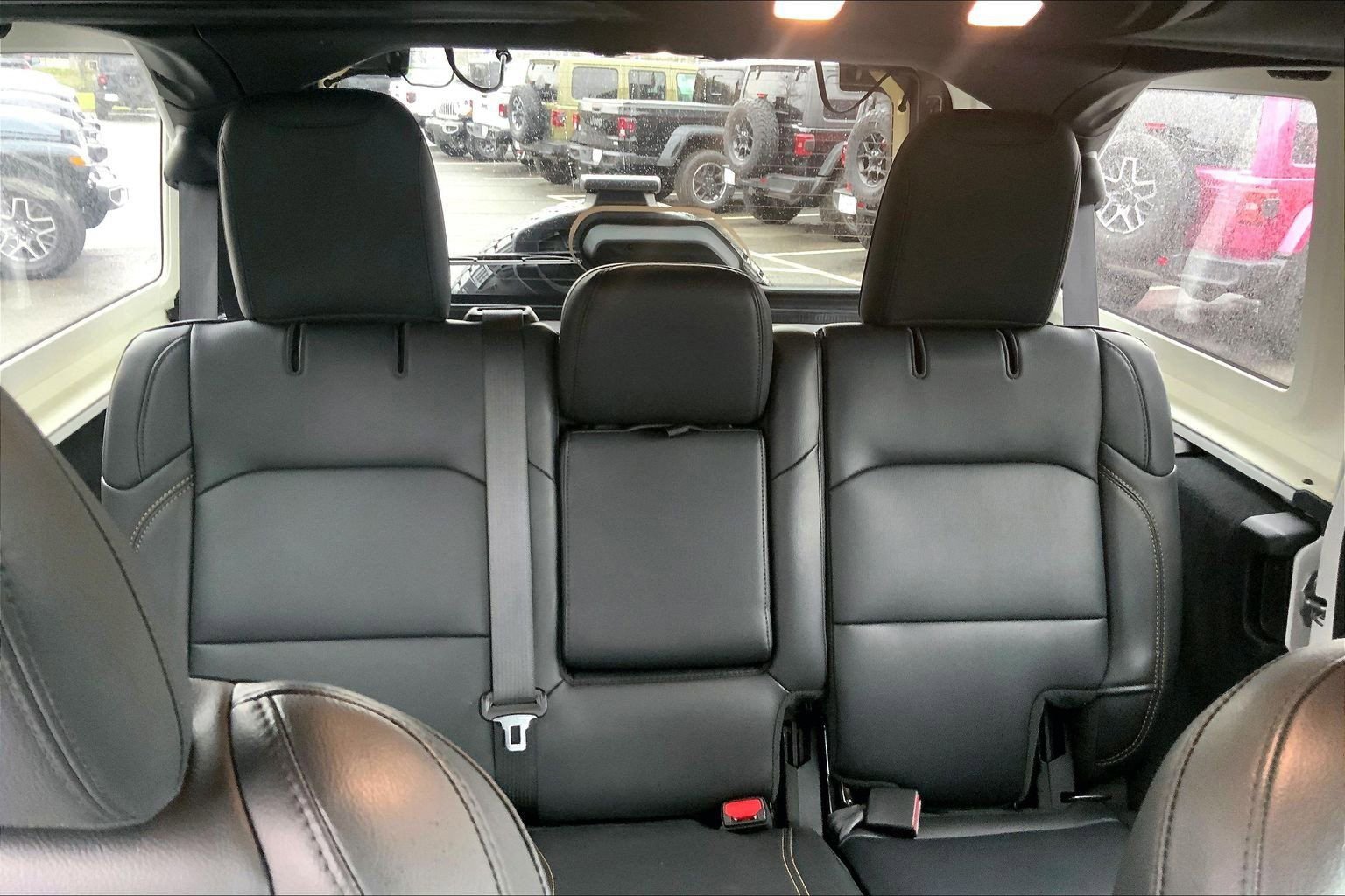 Certified 2025 Jeep Wrangler Sahara image 30