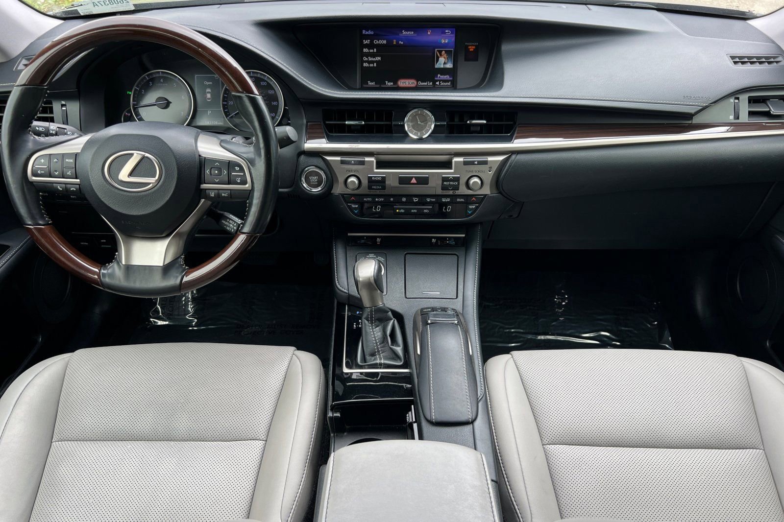 Used 2018 Lexus ES 350 w/ Navigation System Package FWD image 3