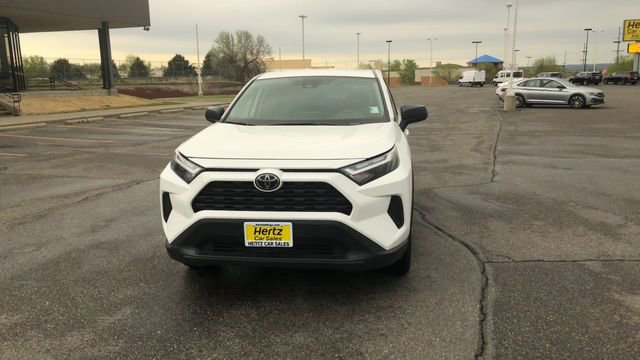 Used 2025 Toyota RAV4 LE AWD/4WD image 3