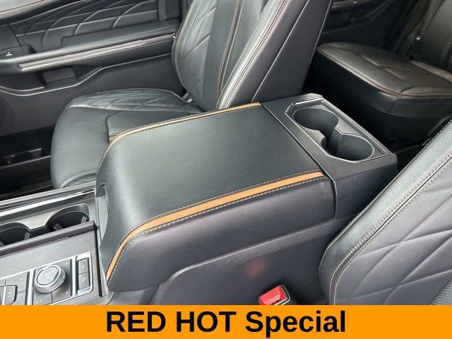Used 2023 Ford Expedition Platinum AWD/4WD image 29