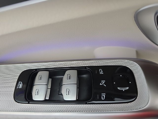 New 2027 Mercedes-Benz CLE 300 4MATIC Cabriolet image 27