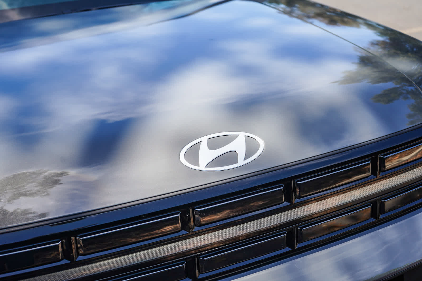 New 2026 Hyundai Santa Fe Limited FWD image 11