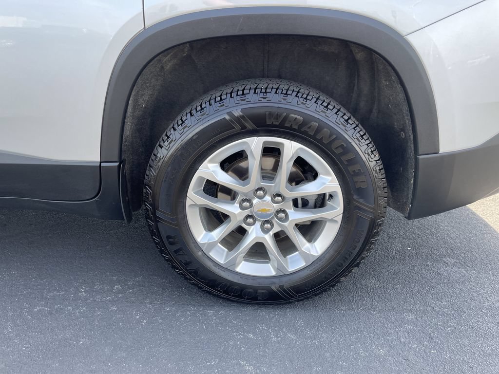 Used 2021 Chevrolet Traverse LS AWD/4WD image 26