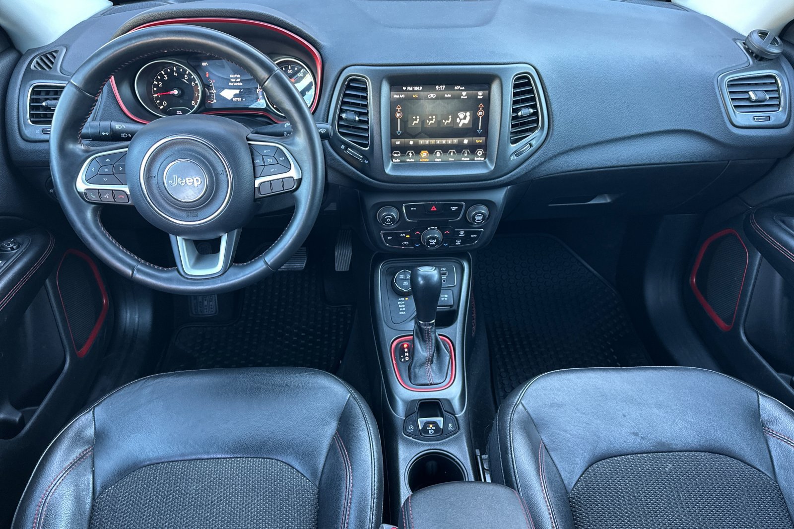 Used 2018 Jeep Compass Trailhawk w/ Navigation Group AWD/4WD image 12