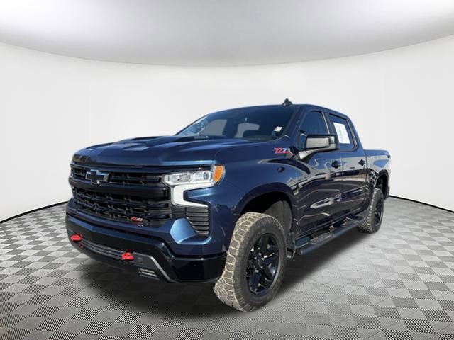Used 2022 Chevrolet Silverado 1500 LT Trail Boss w/ Convenience Package II image 3