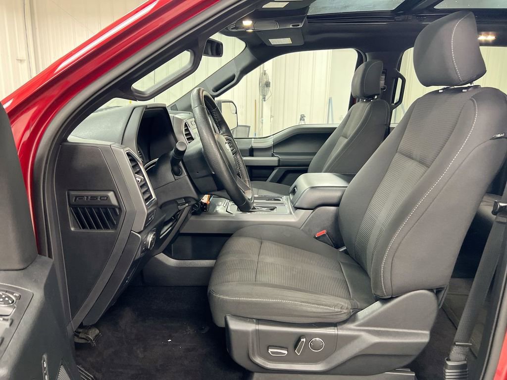 Used 2016 Ford F150 XLT w/ Equipment Group 302A Luxury image 21