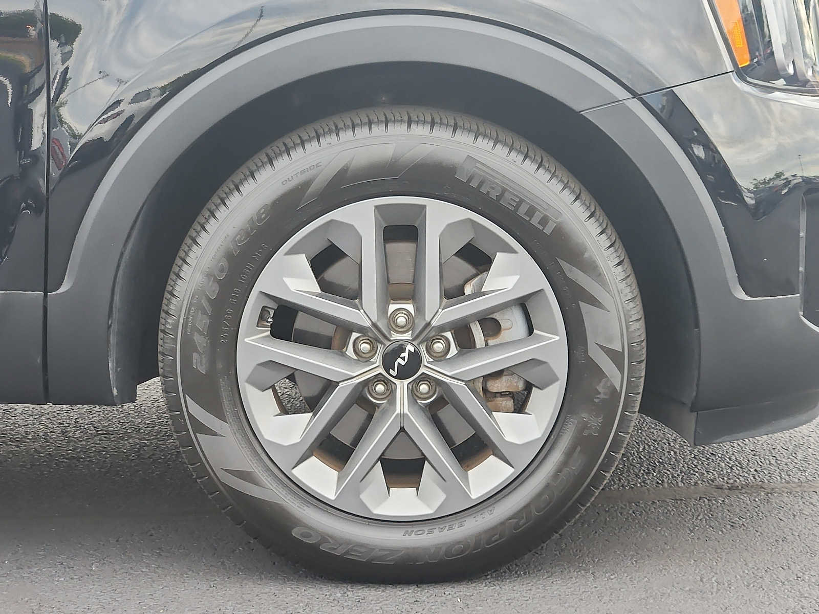 Used 2024 Kia Telluride LX FWD image 8