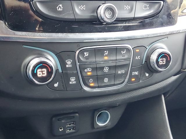 Used 2022 Chevrolet Traverse LT w/ LT Premium Package FWD image 26
