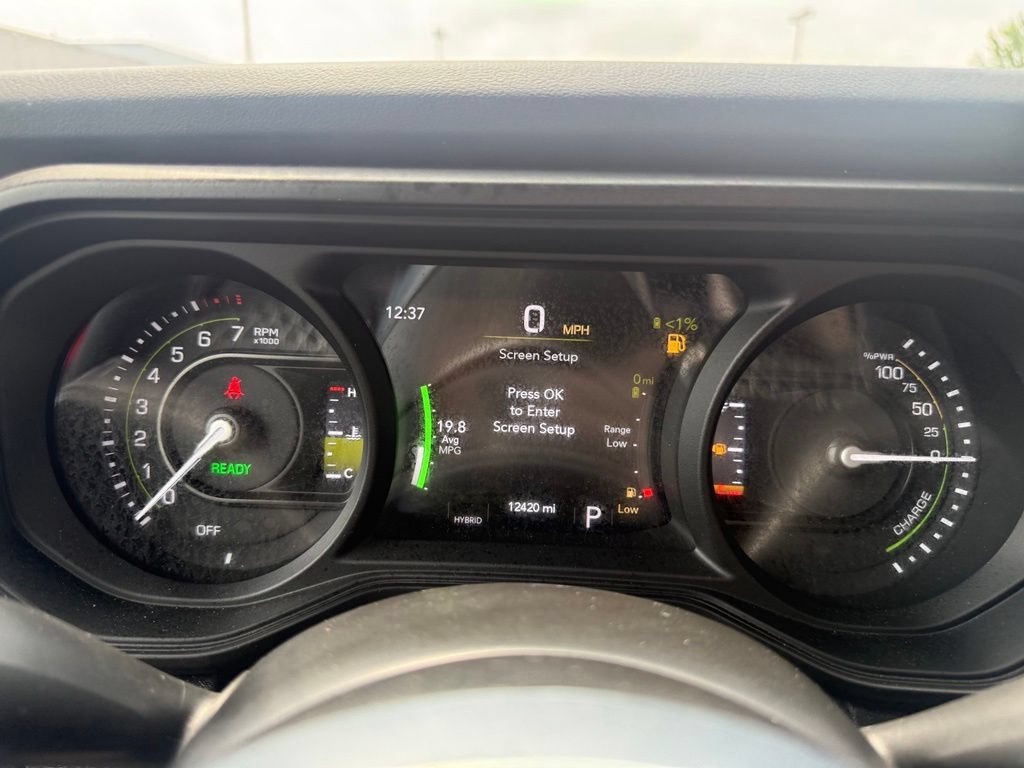 Used 2025 Jeep Wrangler Unlimited Sahara w/ Safety Group AWD/4WD image 19