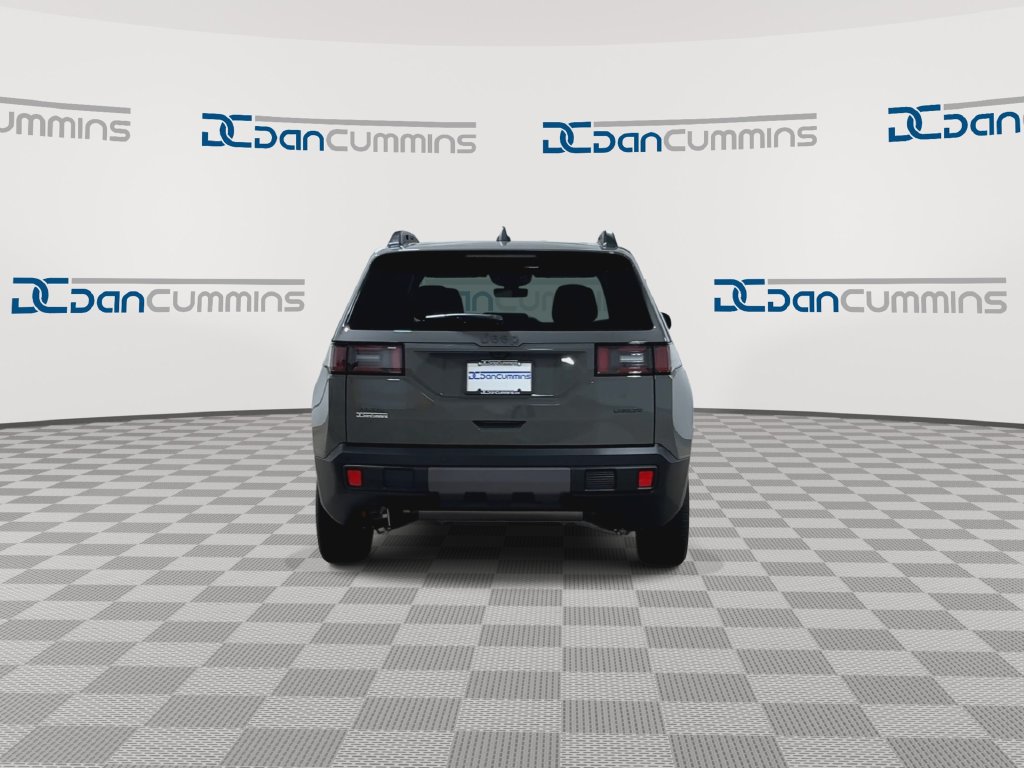 New 2026 Jeep Cherokee Laredo AWD/4WD image 7
