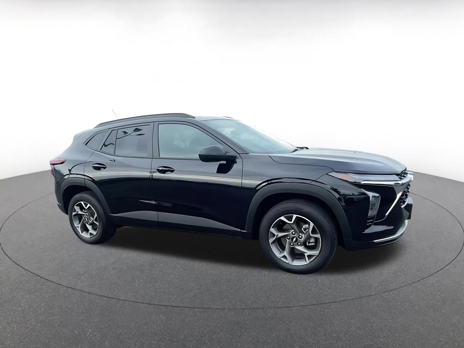 Used 2025 Chevrolet Trax LT video 2