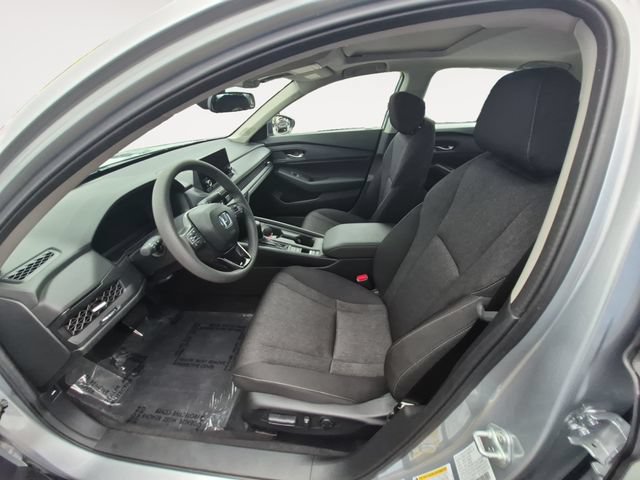 Used 2025 Honda Accord SE image 9