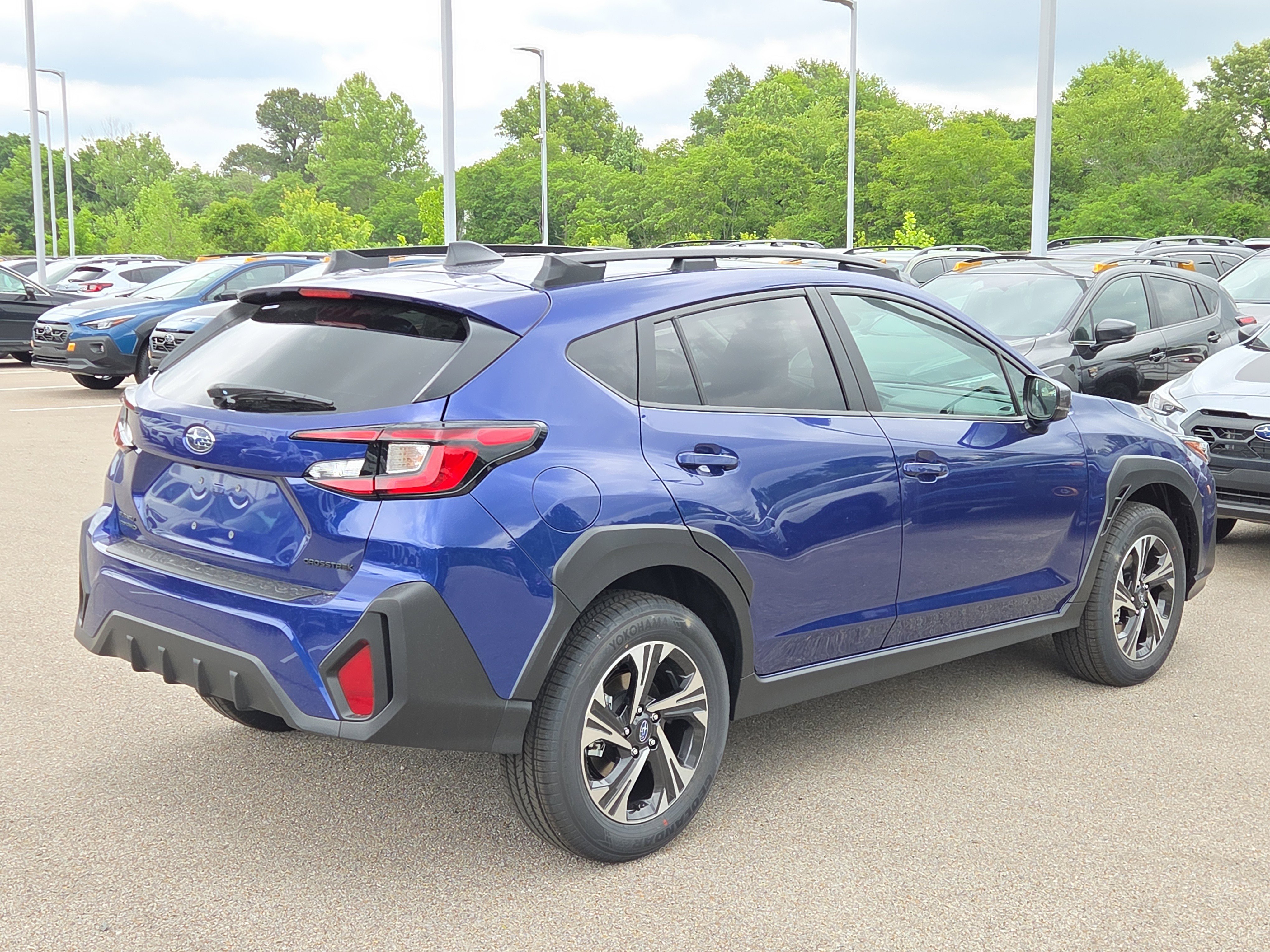 New 2026 Subaru Crosstrek 2.0i Premium AWD/4WD image 3