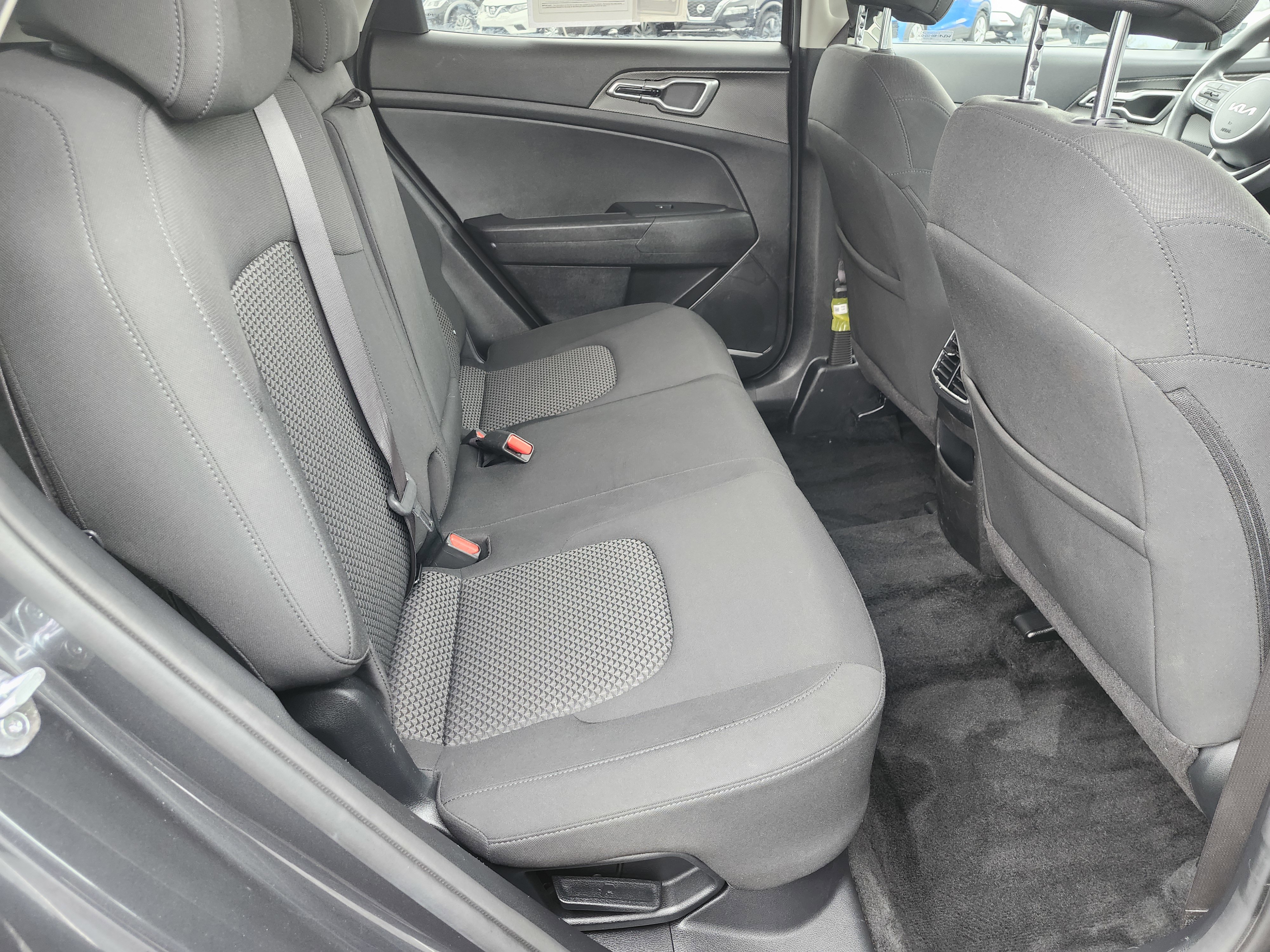 Used 2023 Kia Sportage LX AWD/4WD image 19