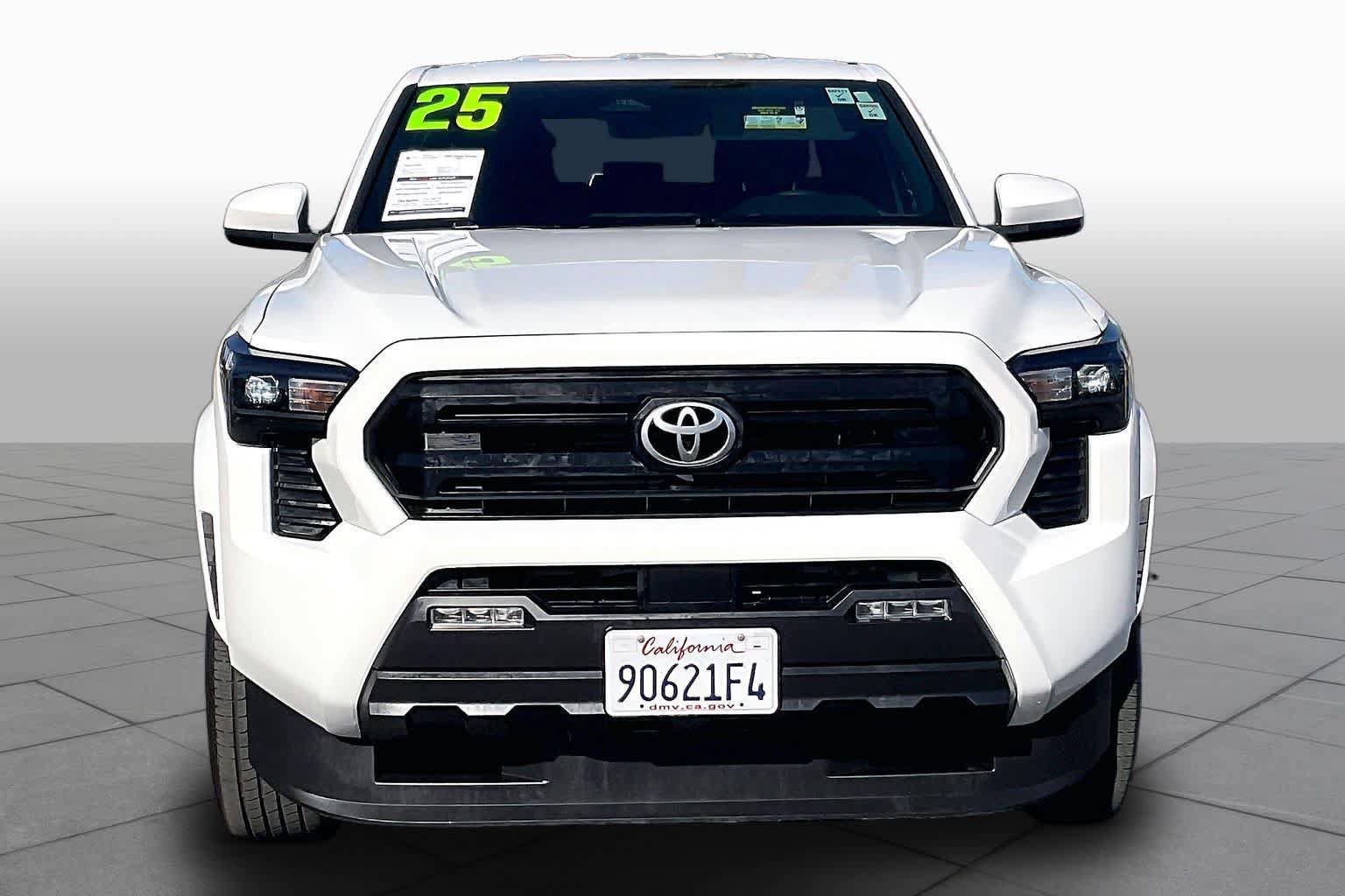 Used 2025 Toyota Tacoma SR5 AWD/4WD image 3