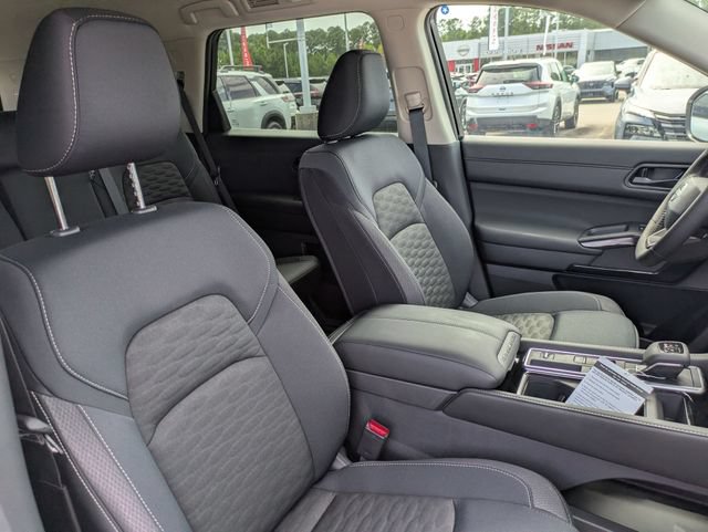 New 2026 Nissan Pathfinder SV FWD image 36