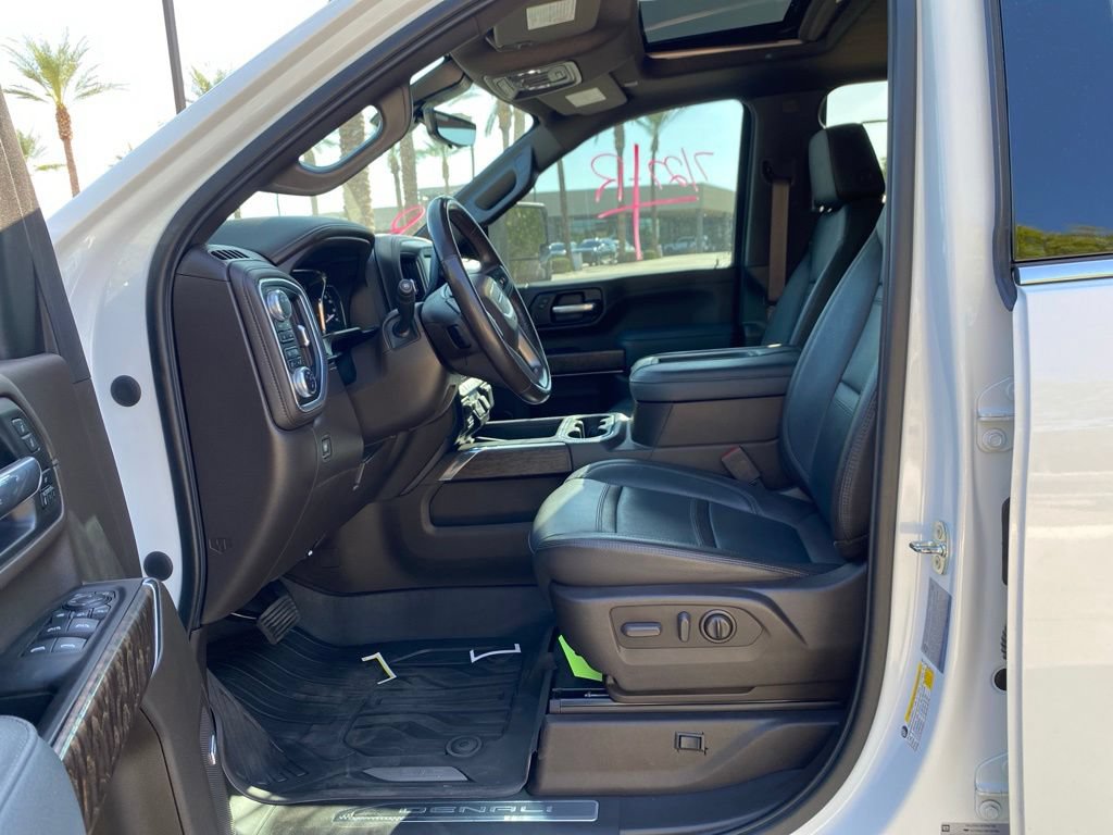 Used 2021 GMC Sierra 3500 Denali w/ Denali Ultimate Package AWD/4WD image 8