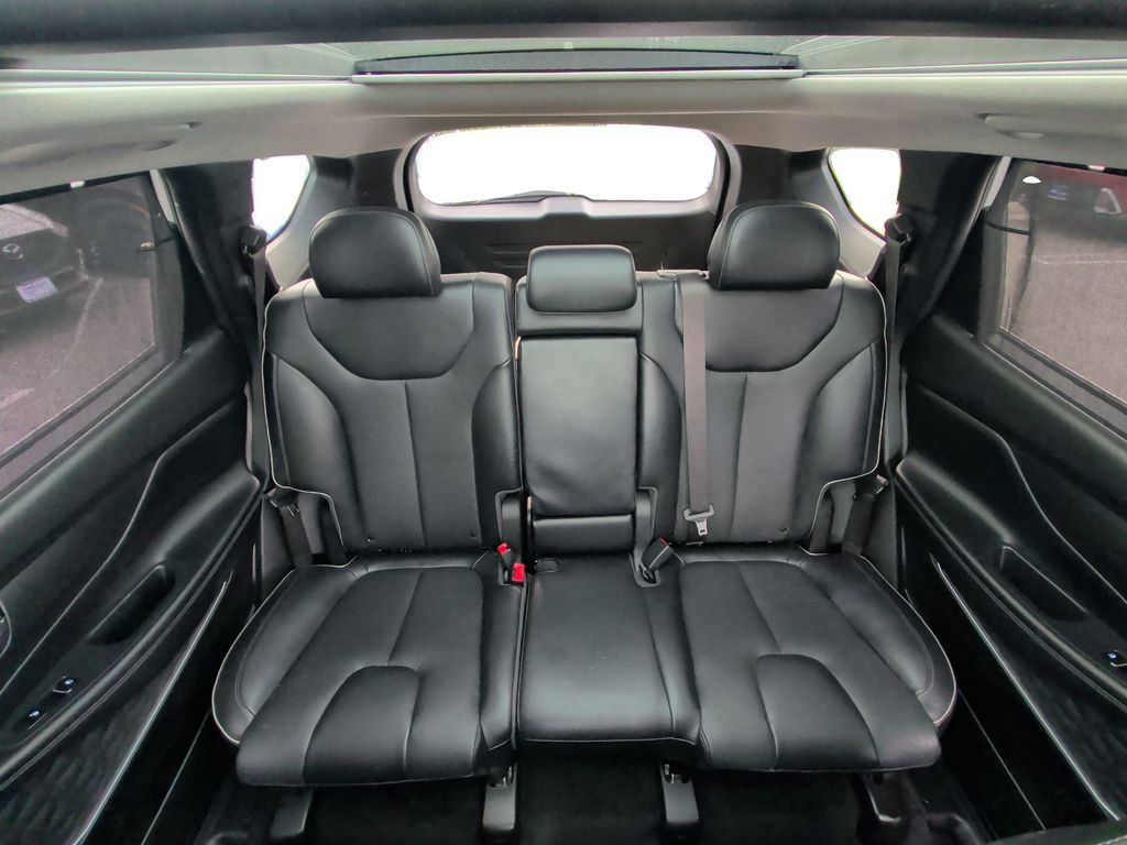 Used 2023 Hyundai Santa Fe Limited w/ Cargo Package FWD image 12