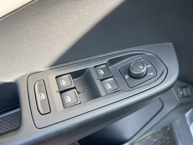 Used 2022 Volkswagen Taos SE w/ Panoramic Sunroof Package image 30