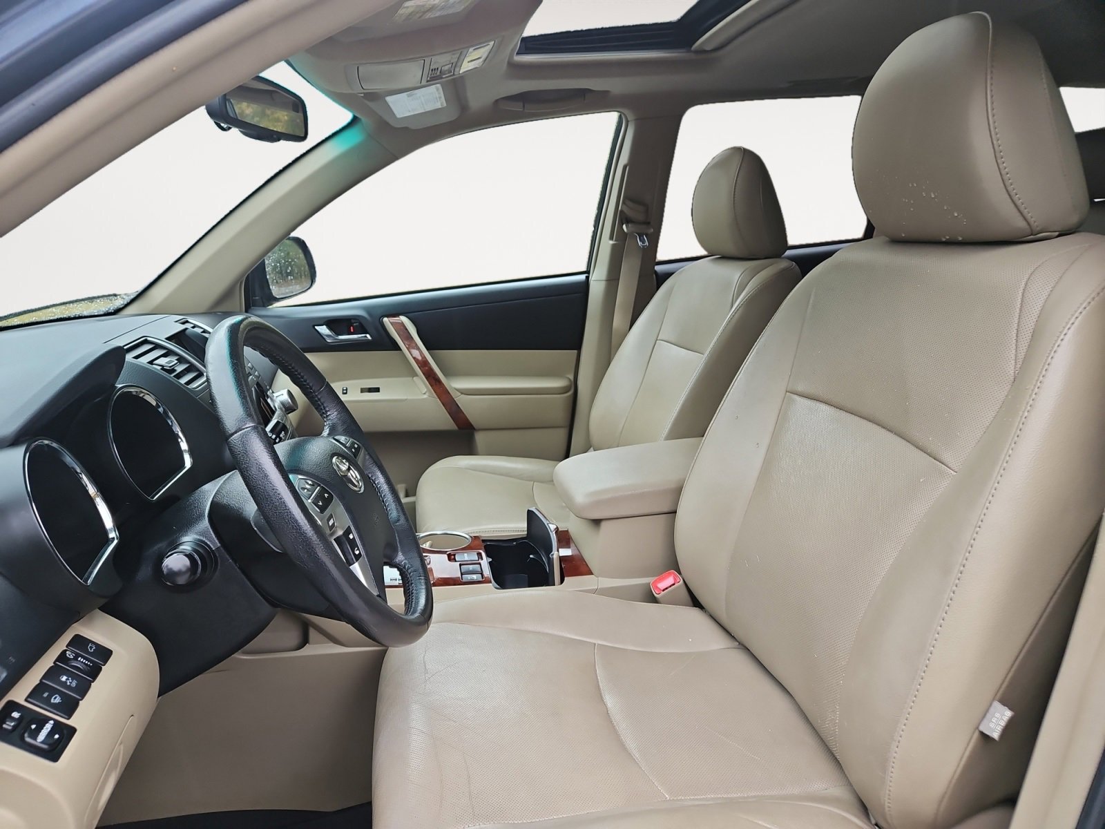 Used 2012 Toyota Highlander Limited image 9