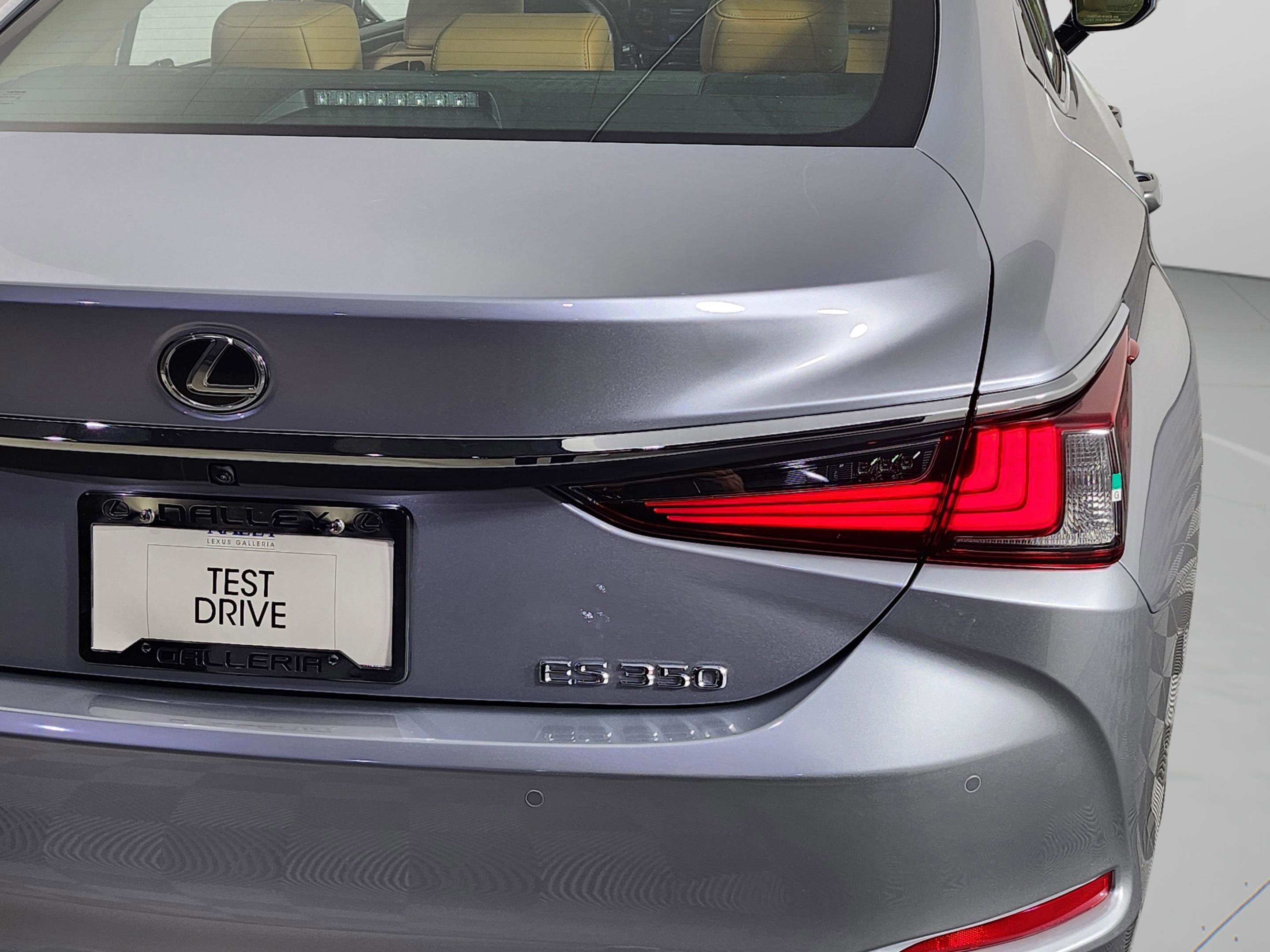 New 2025 Lexus ES 350 w/ Premium Package image 9