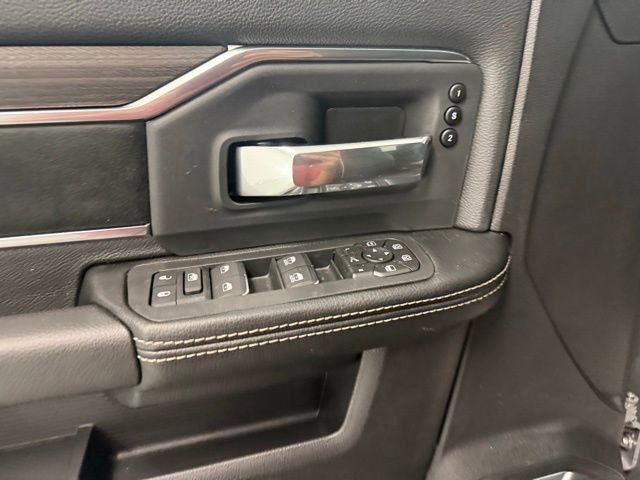 New 2026 RAM 2500 Laramie AWD/4WD image 12