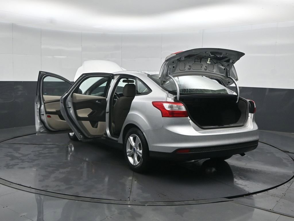 Used 2013 Ford Focus SE FWD image 50