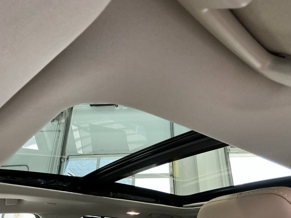 Used 2025 Nissan Murano Platinum image 7