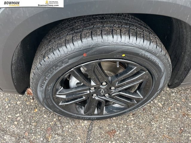 Used 2024 Chevrolet Trax ACTIV w/ Sunroof Package image 11