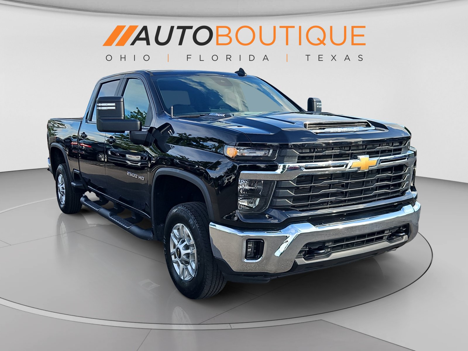 Used 2024 Chevrolet Silverado 2500 LT w/ Convenience Package AWD/4WD image 7