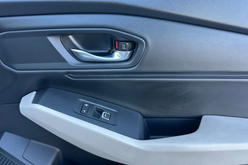 Used 2023 Honda Accord EX image 18