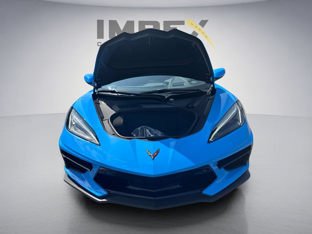 Used 2025 Chevrolet Corvette Stingray Preferred Cpe w/ Z51 Performance Package RWD image 27