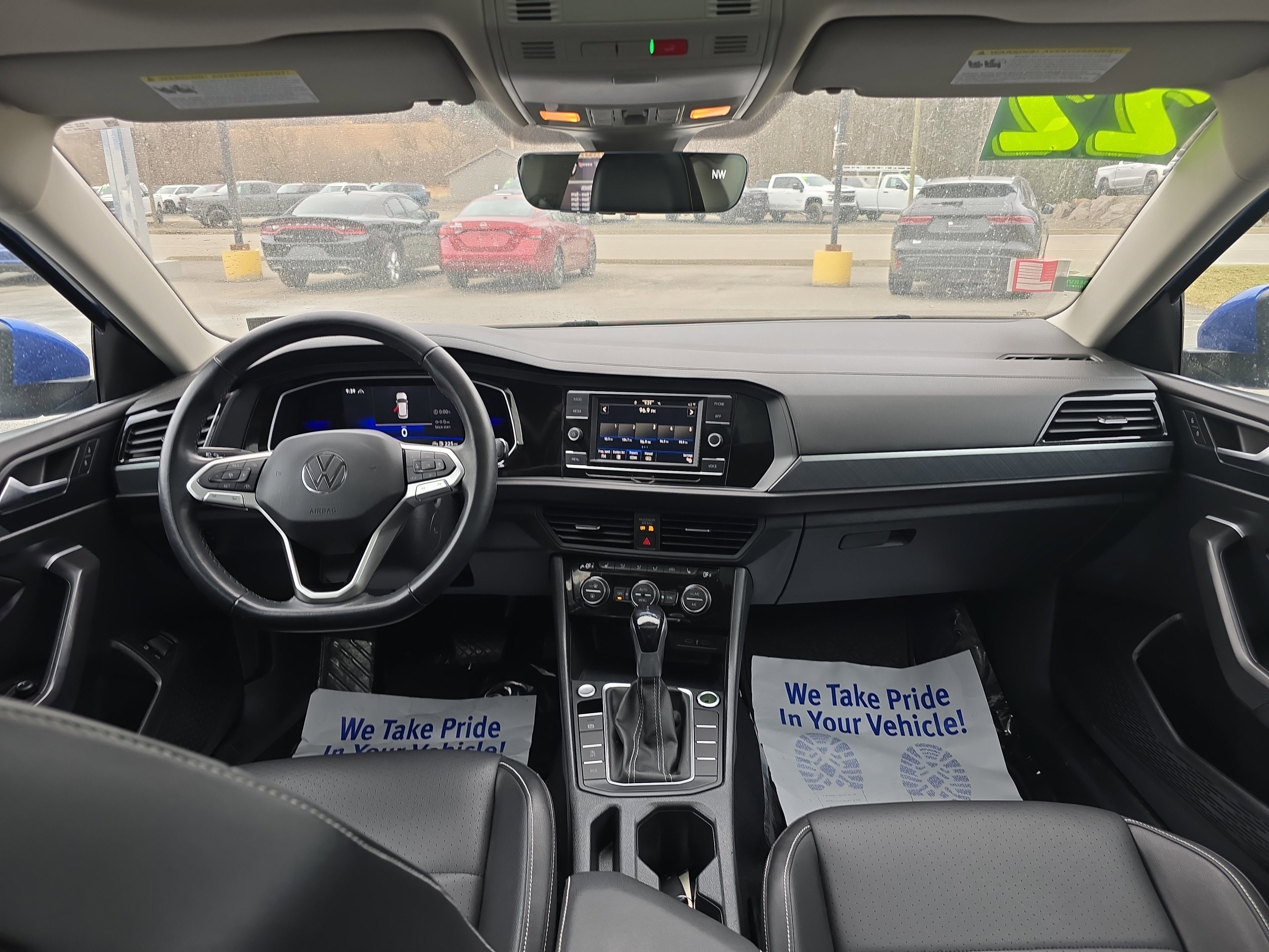 Used 2022 Volkswagen Jetta SE FWD image 15