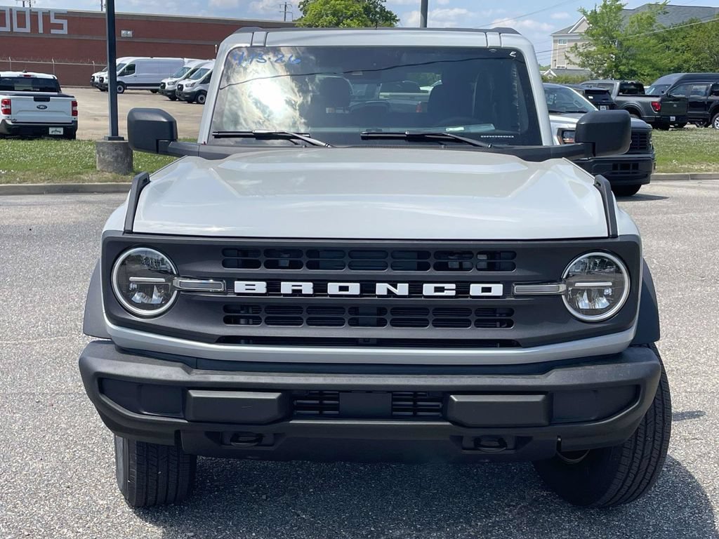 New 2026 Ford Bronco 2-Door AWD/4WD image 8