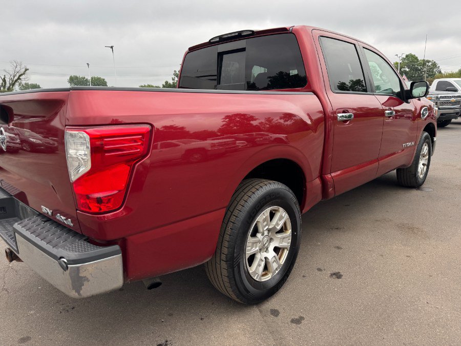 Used 2017 Nissan Titan SV AWD/4WD image 11