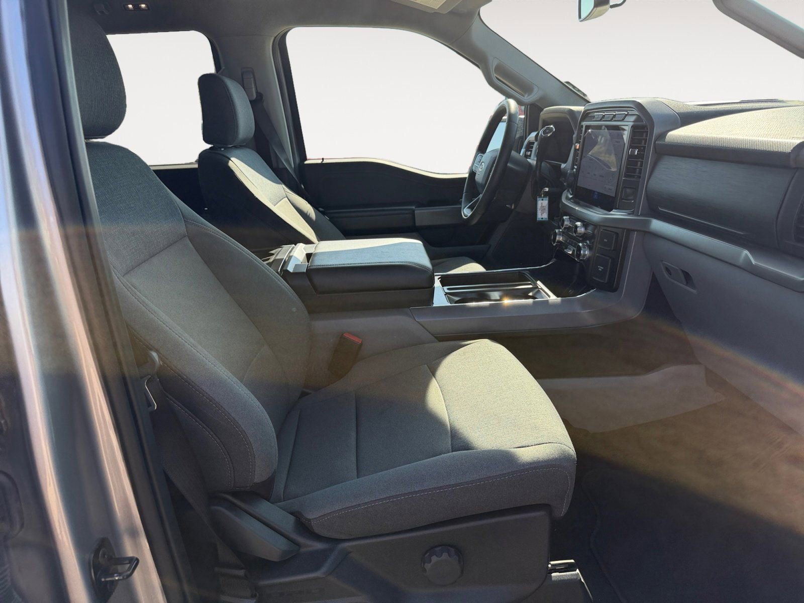 Used 2024 Ford F150 XLT w/ Mobile Office Package image 15