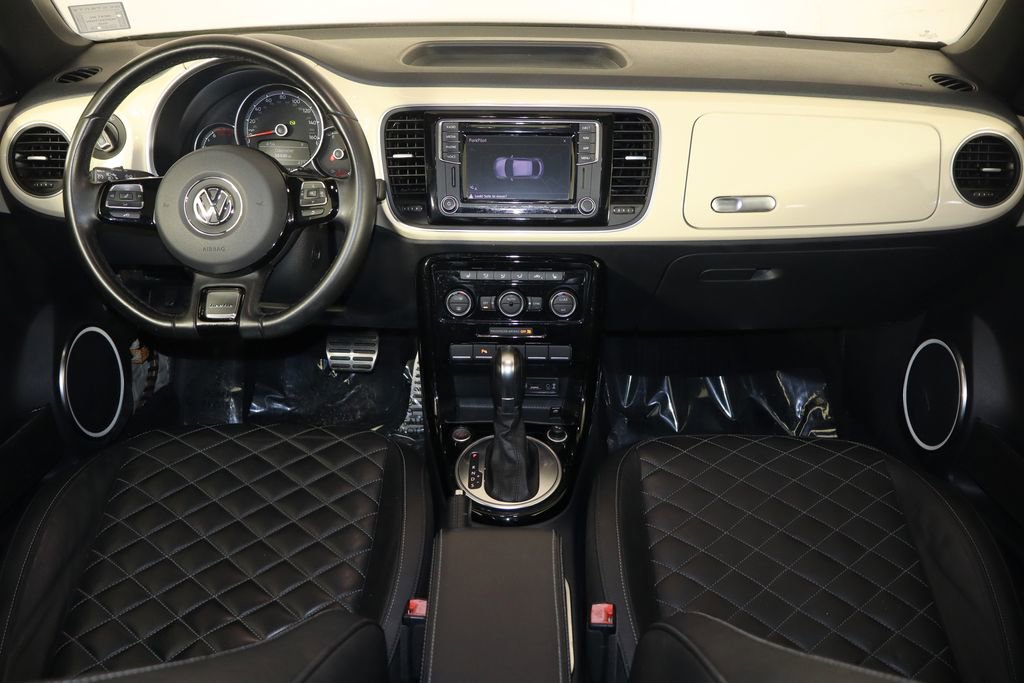 Used 2019 Volkswagen Beetle 2.0T S FWD image 14