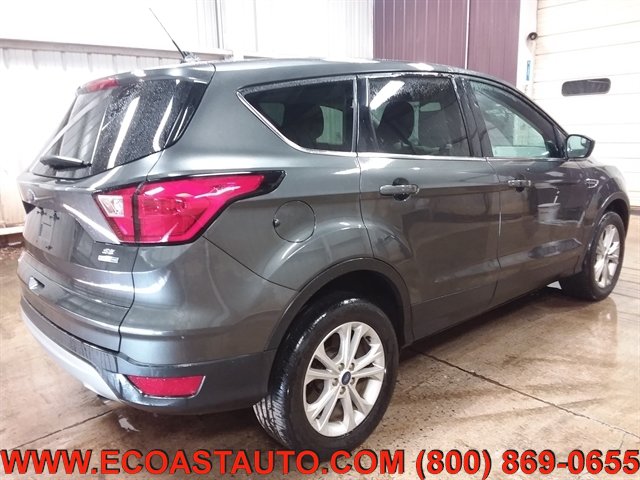 Used 2019 Ford Escape SE AWD/4WD image 2