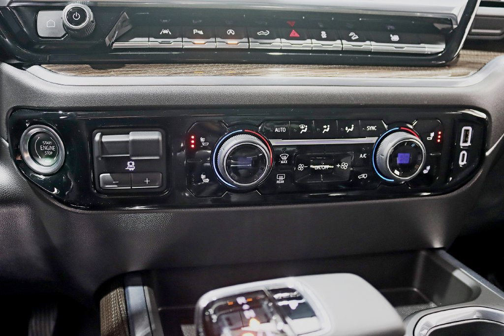 Used 2024 Chevrolet Silverado 1500 LT Trail Boss w/ LT Trail Boss Premium Package AWD/4WD image 26