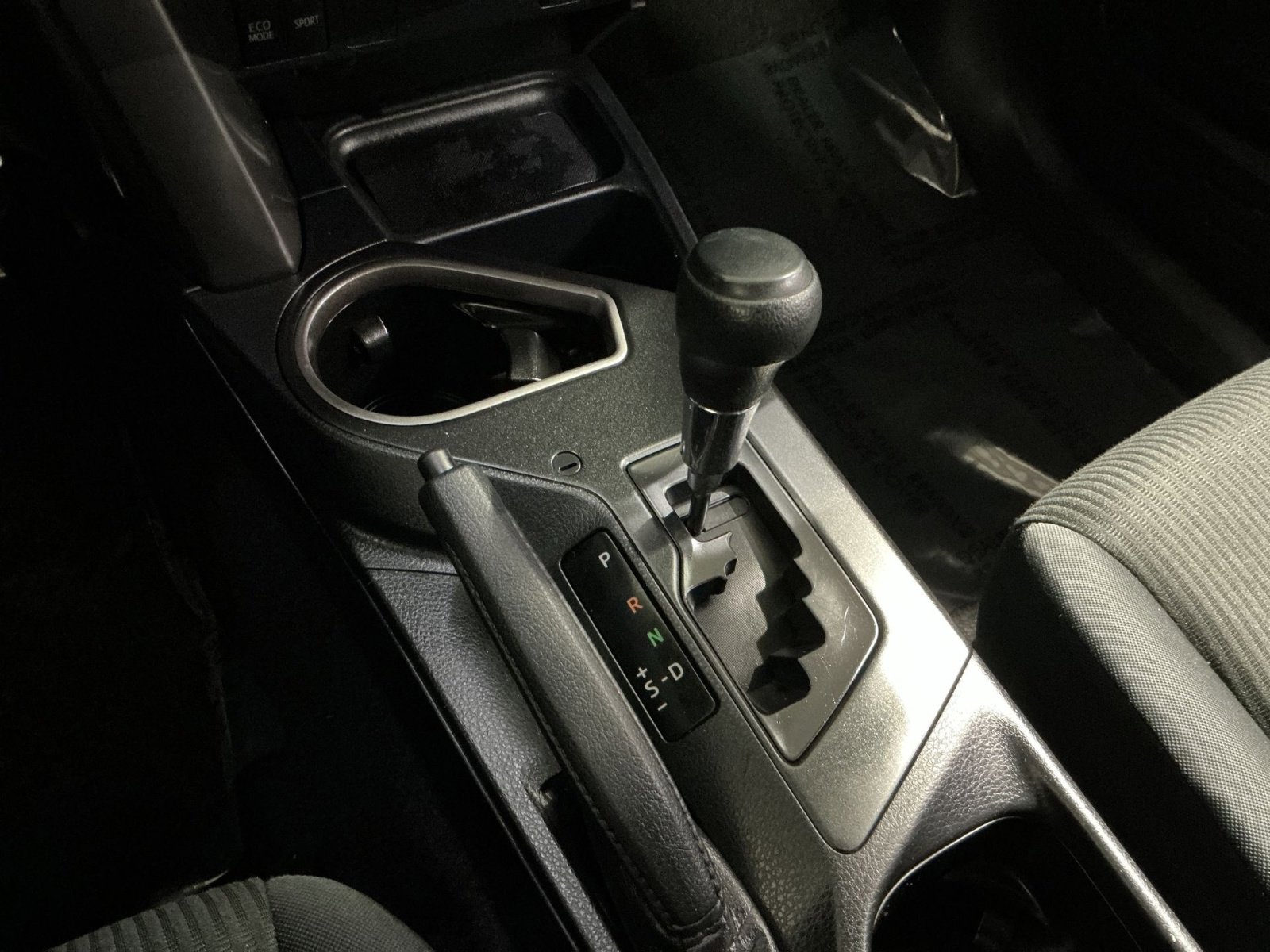 Used 2018 Toyota RAV4 LE image 29