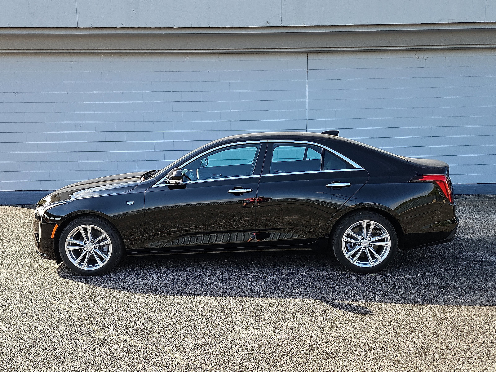 New 2026 Cadillac CT4 Luxury image 2