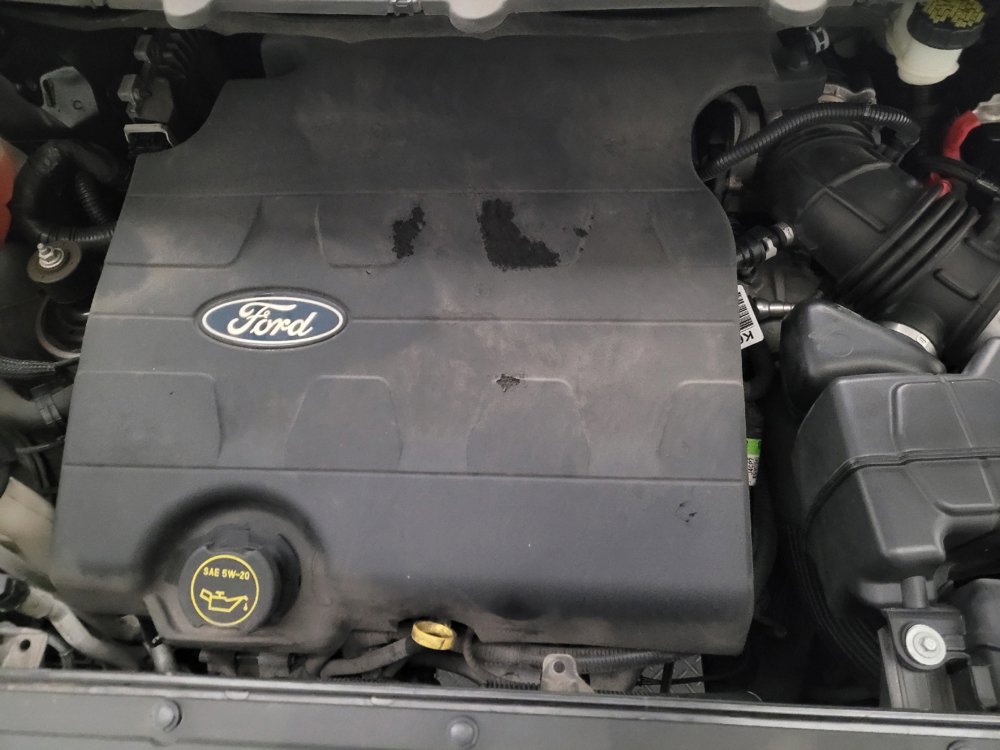 Used 2015 Ford Edge Titanium w/ Equipment Group 302A FWD image 30