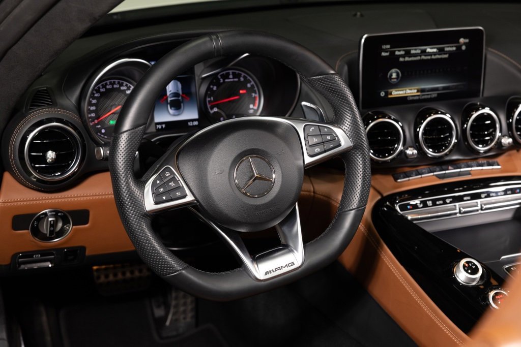 Used 2018 Mercedes-Benz AMG GT Roadster w/ Exclusive Interior Package image 5