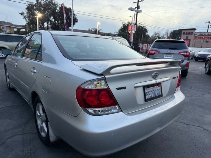Used 2006 Toyota Camry LE image 5