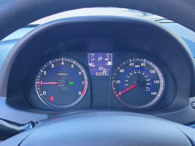 Used 2015 Hyundai Accent GLS w/ Option Group 02 FWD image 16