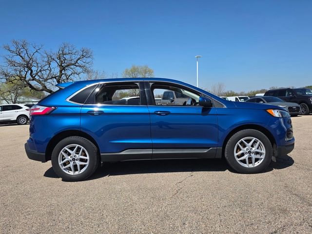 Used 2024 Ford Edge SEL w/ Convenience Package AWD/4WD image 2